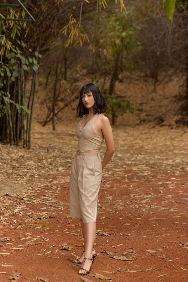 Beige Pleated Shorts - Image 3
