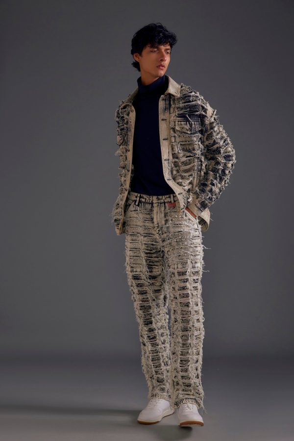 Black Distressed Denim Jeans - Image 4