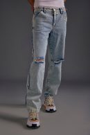 Light Wash Blue Knee-Cut Jeans