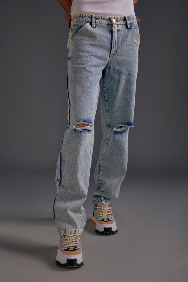 Light Wash Blue Knee-Cut Jeans