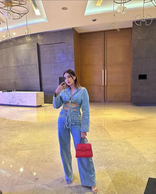 Embellished Wide Leg Jeans - Image 3